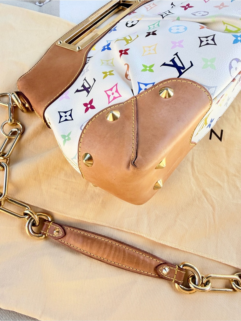 Louis Vuitton Murakami JUDY MM White Multicolor Shoulder Tote Handbag RARE! - Picture 4 of 12